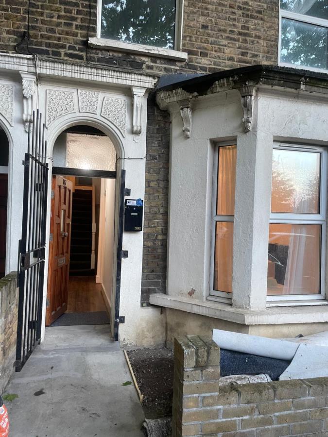 147 Knapp Road House London Exterior foto